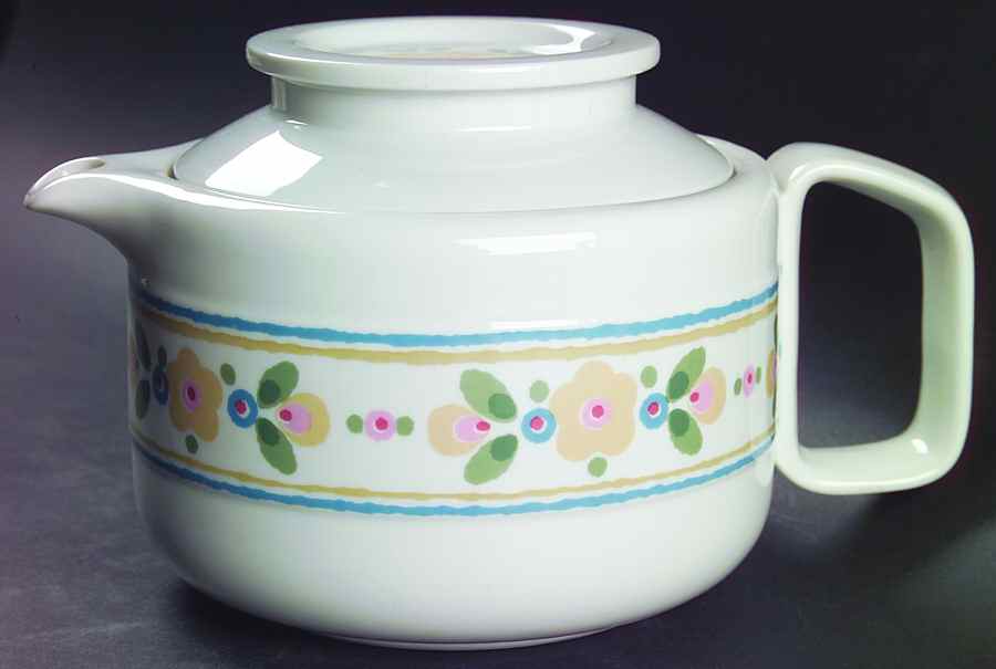 Town & Country Teapot & Lid by Mikasa-1