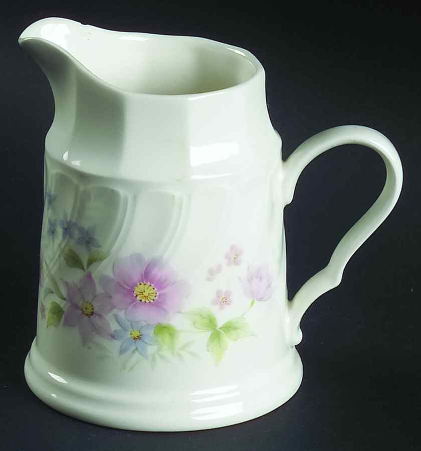 Town House Creamer by Mikasa-1