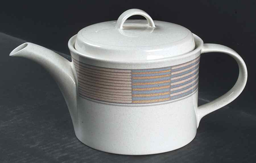 Tracings Teapot & Lid by Mikasa-1