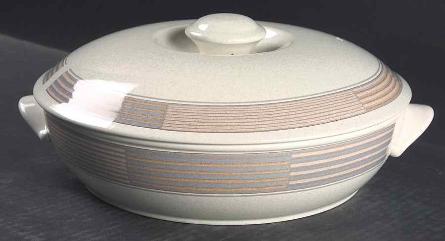 Tracings 1.5 Qt Round Covered Casserole by Mikasa-1