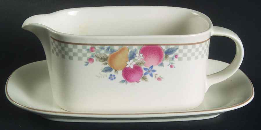 Trattoria Gravy Boat & Underplate (Relish/Butter) by Mikasa-1