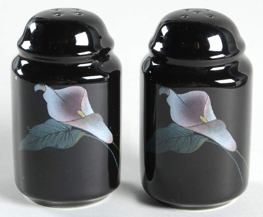 Tres Chic Salt & Pepper Set by Mikasa-1