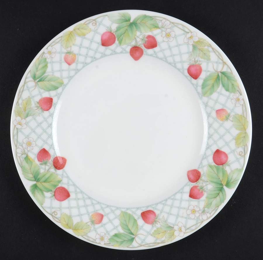 Trellis Salad Plate by Mikasa-1
