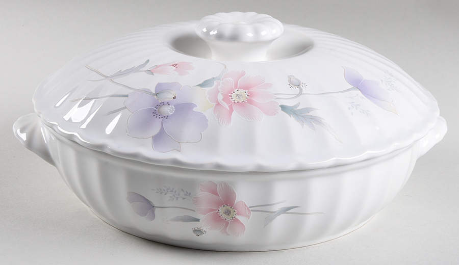 Tremont (CAJ03, Maxima) 1.75 Qt Round Covered Casserole by Mikasa-1