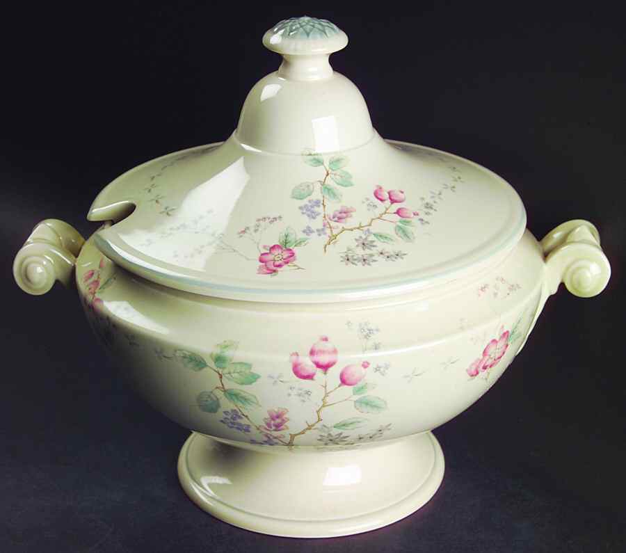 Tricia Tureen &  Lid by Mikasa-1