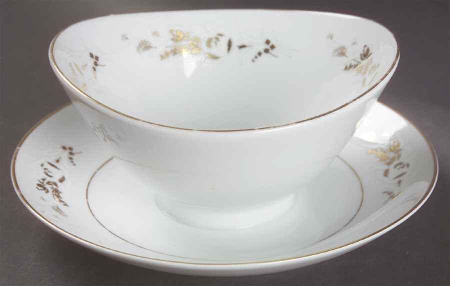 Trinity Gravy Boat with Attached Underplate by Mikasa-1