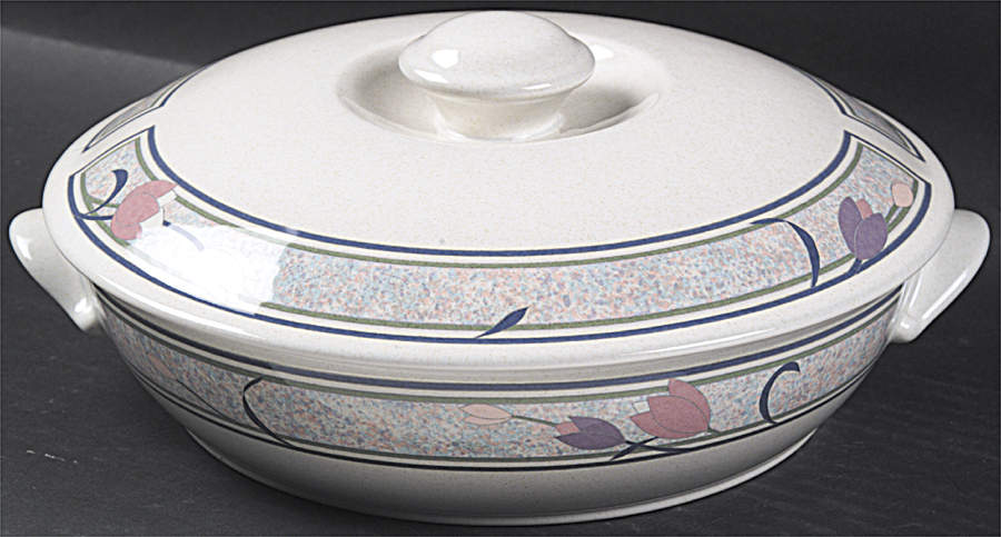 Tropical Island 1.5 Qt Round Covered Casserole by Mikasa-1