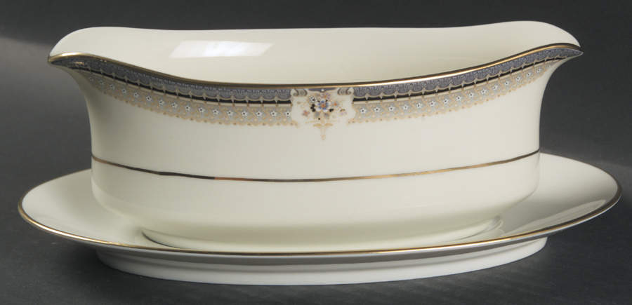 Tropez Gravy Boat & Underplate by Mikasa-1