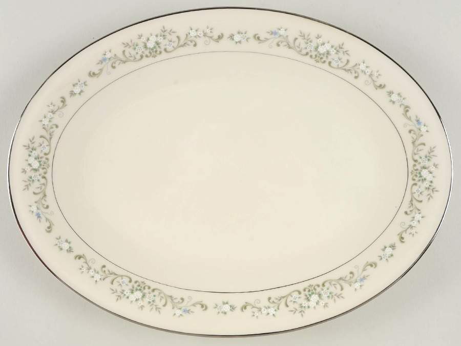 Trousseau (G1026, Ivory China) 14" Oval Serving Platter by Mikasa-1