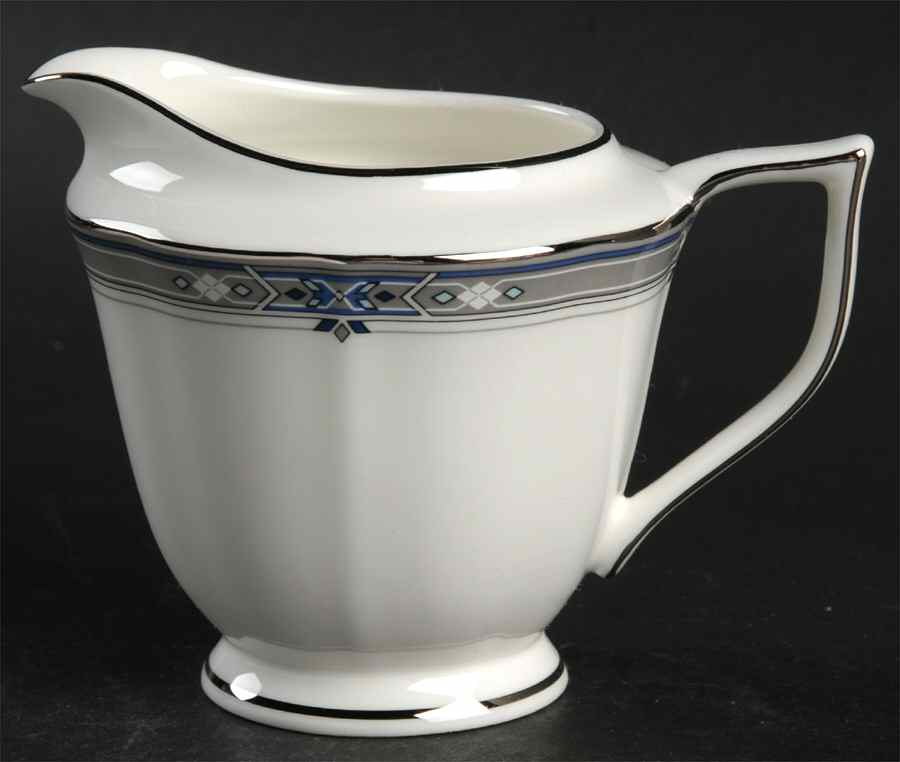 Trousseau (CAP04, Bone China) Creamer by Mikasa-1
