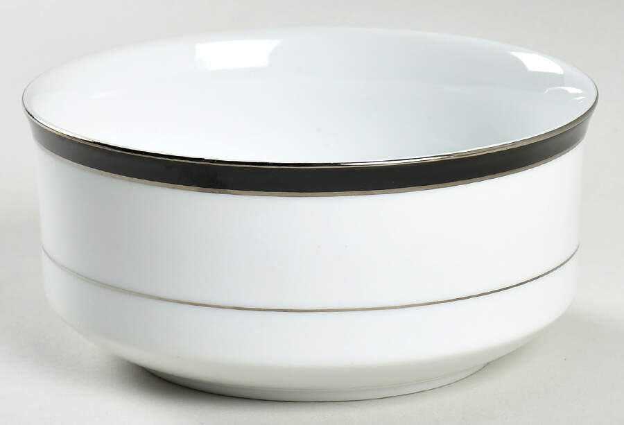 Tuxedo Gravy Boat by Mikasa-1