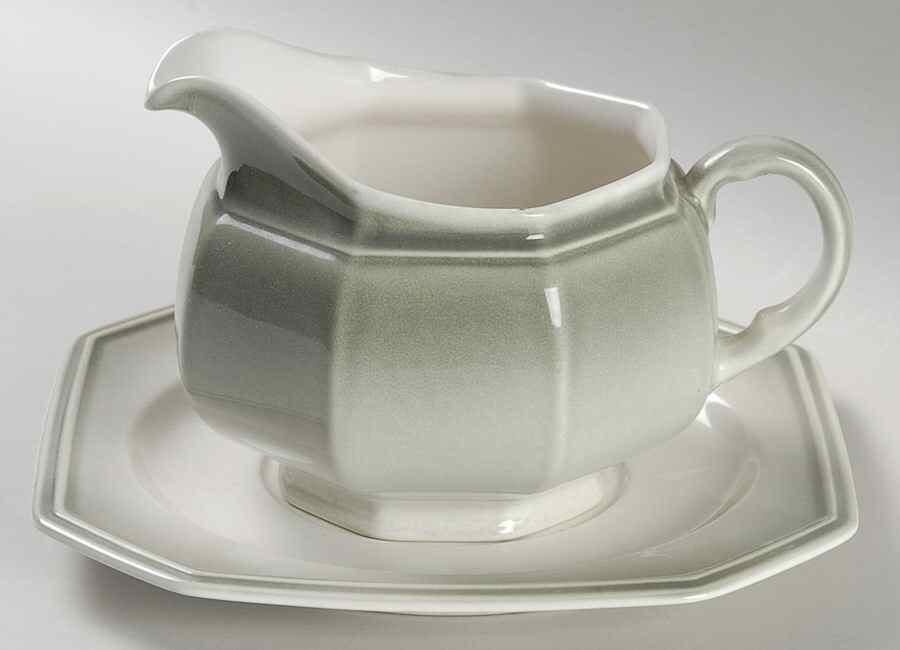 Twice Nice Gravy Boat & Underplate by Mikasa-1