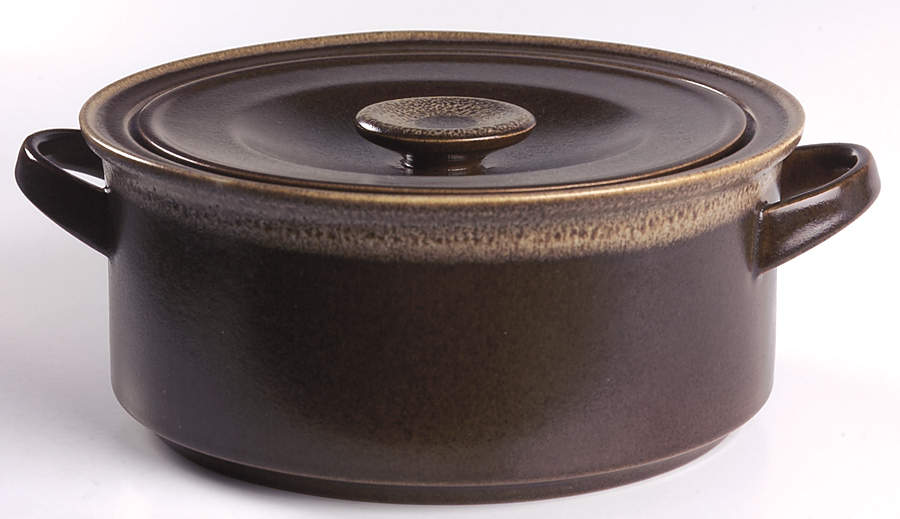 Ultima Plus 2.5 Qt Round Covered Casserole by Mikasa-1