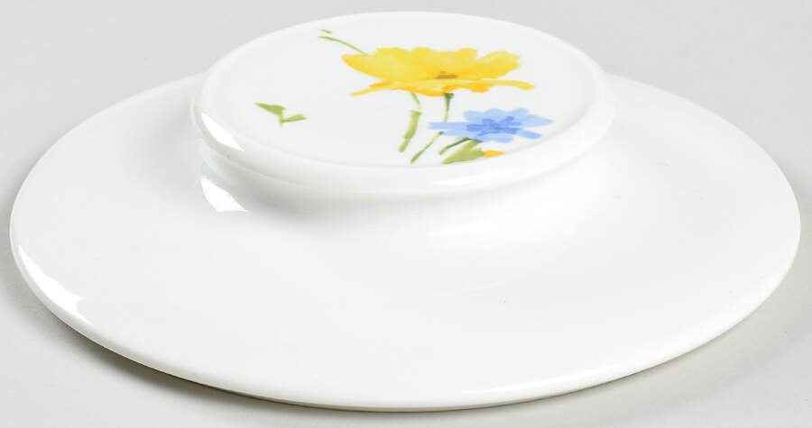 Uptown Lid for Round Vegetable by Mikasa-1