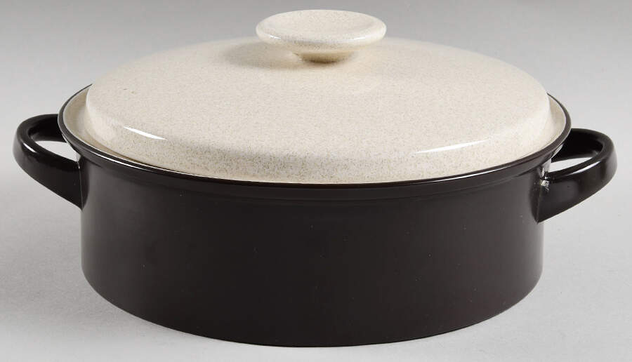 Vanilla 1.75 Qt Round Covered Casserole by Mikasa-1