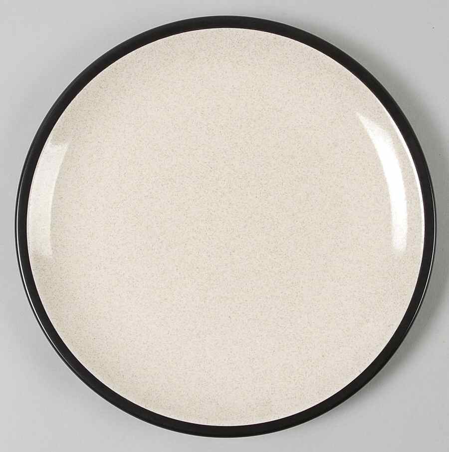 Vanilla Luncheon Plate by Mikasa-1
