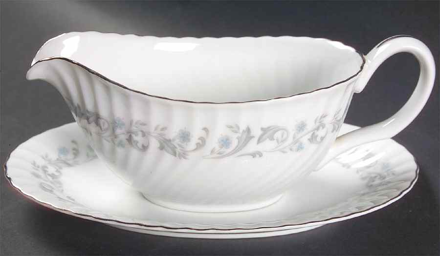 Vanessa Gravy Boat & Underplate by Mikasa-1