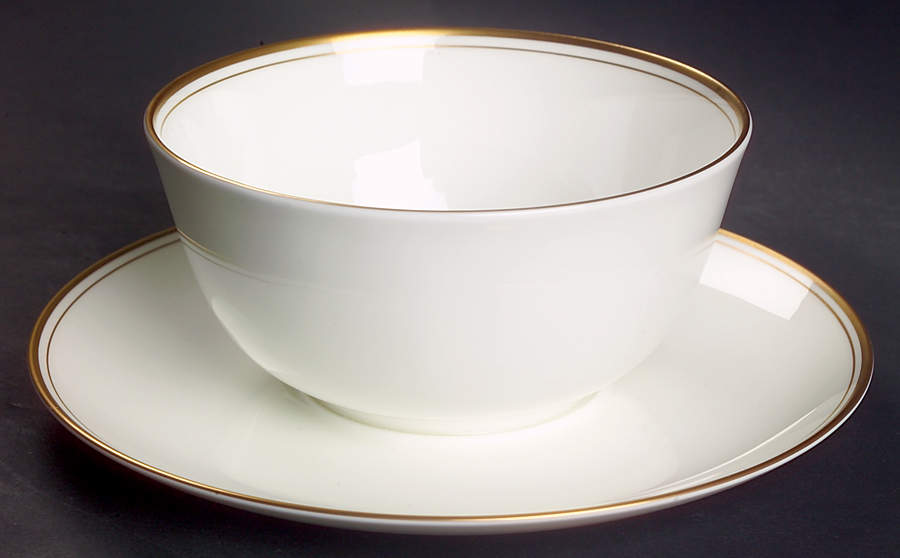 Vassar Gravy Boat with Attached Underplate by Mikasa-1