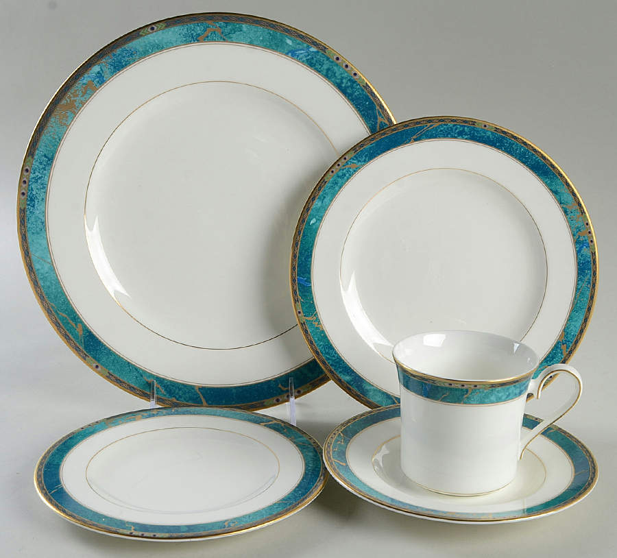 Venetian Court 5 Piece Place Setting by Mikasa-1