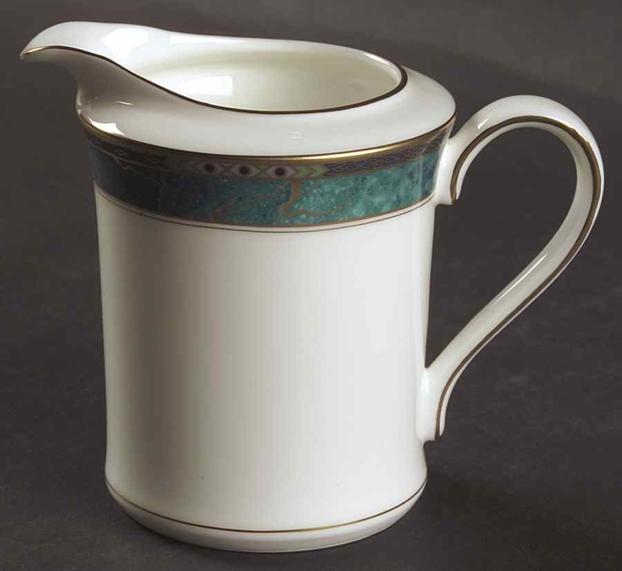 Venetian Court Creamer by Mikasa-1