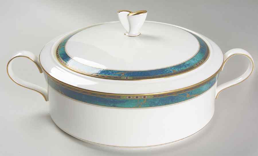 Venetian Court Round Covered Vegetable by Mikasa-1