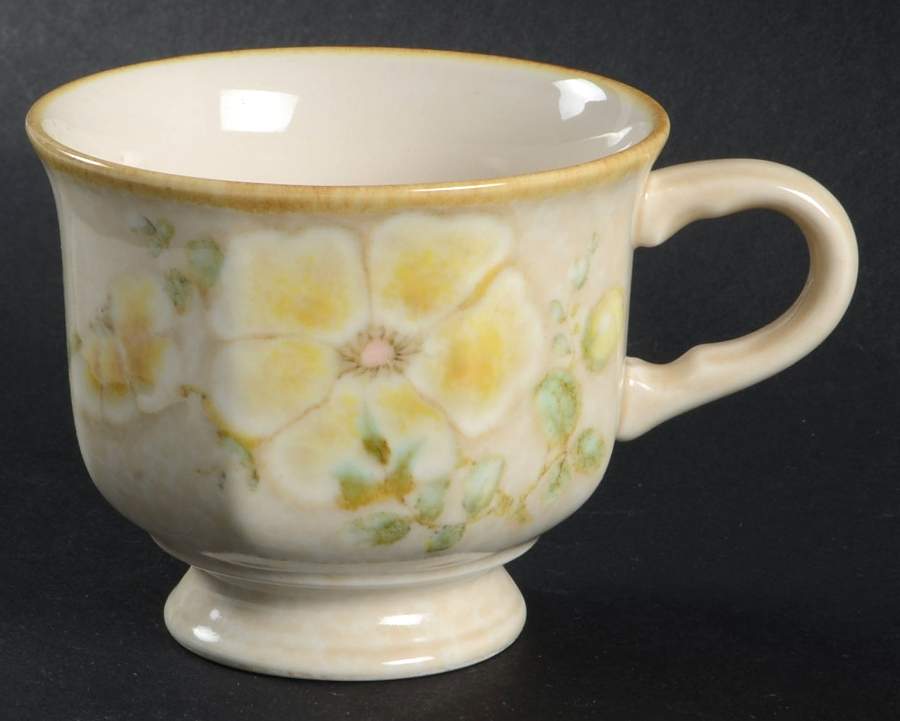 Venezia Footed Cup by Mikasa-1
