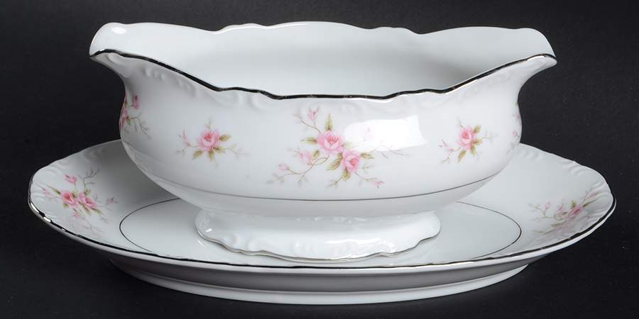 Versailles Gravy Boat & Underplate/Relish by Mikasa-1