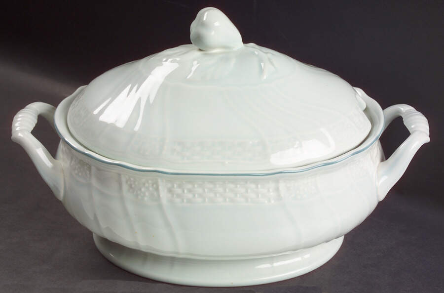 Versailles Tureen &  Lid by Mikasa-1