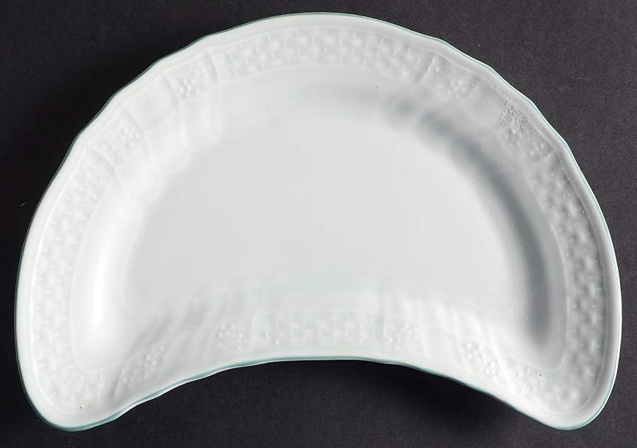 Versailles Crescent Salad Plate by Mikasa-1