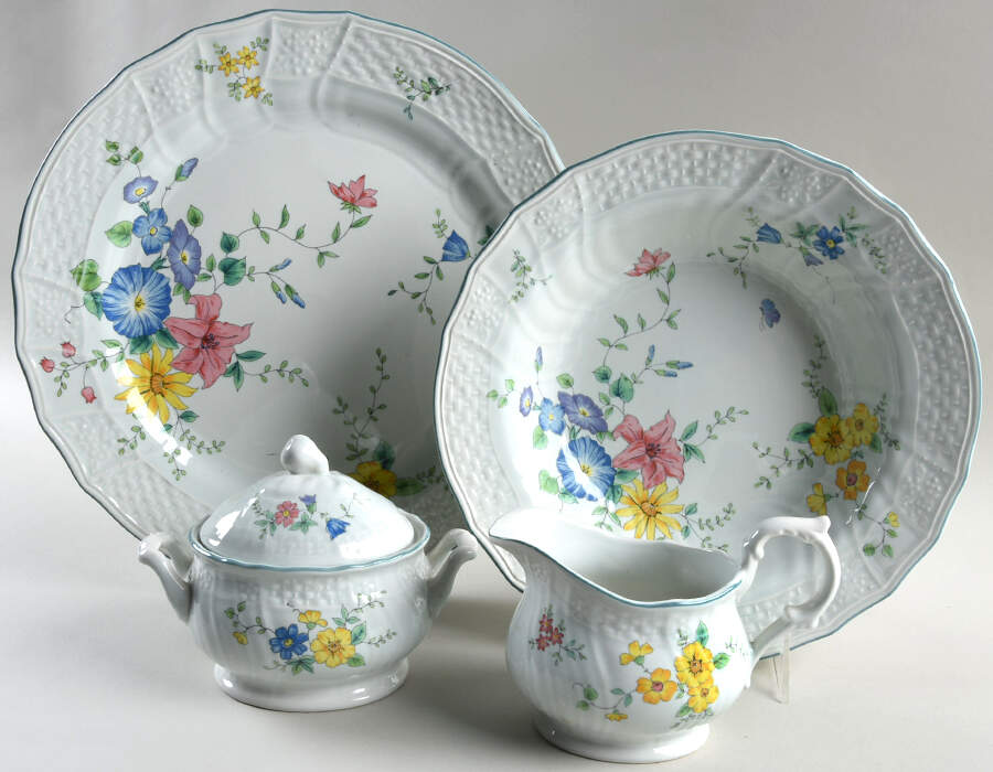 Victoria 5 Piece Hostess Set by Mikasa-1