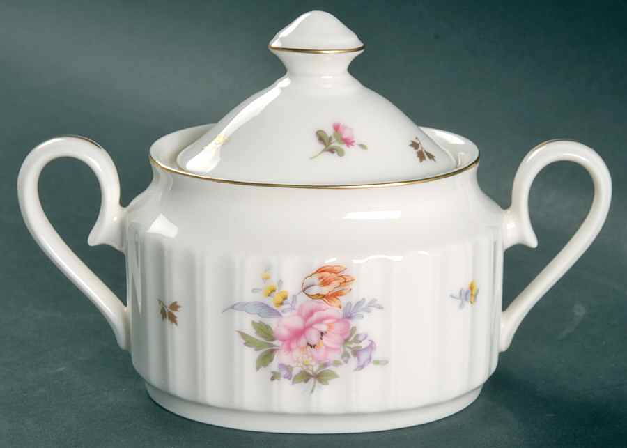 Villa Cesare Sugar Bowl & Lid by Mikasa-1