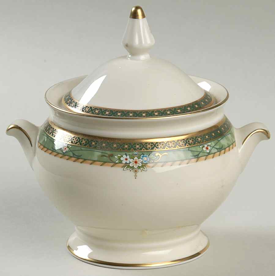Victorian Manor Sugar Bowl & Lid by Mikasa-1