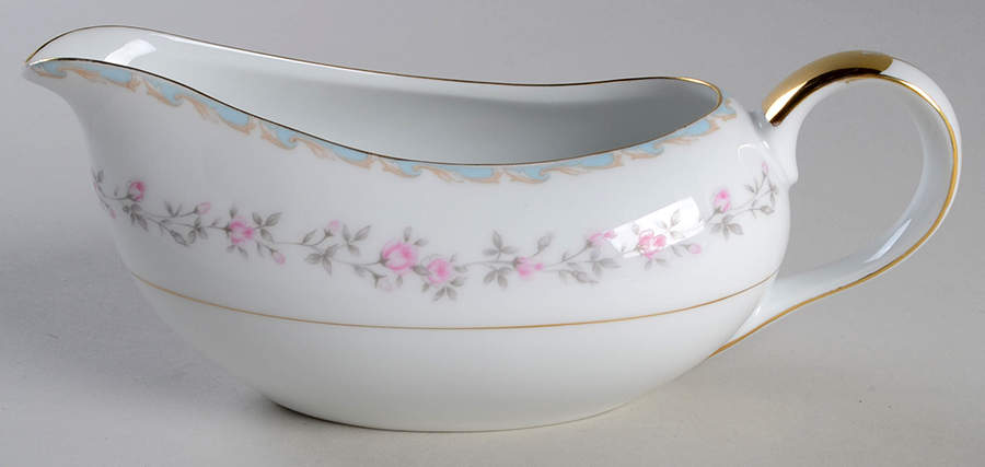 Vincente Gravy Boat by Mikasa-1