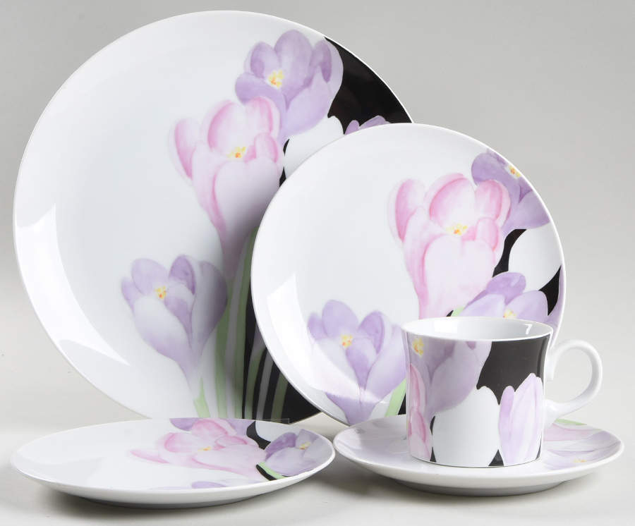 Vogue 40 Piece Estate Set by Mikasa-1