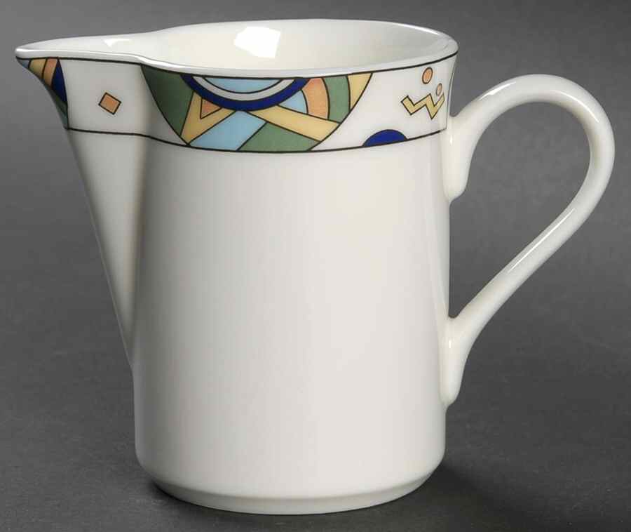 Vogueing Creamer by Mikasa-1