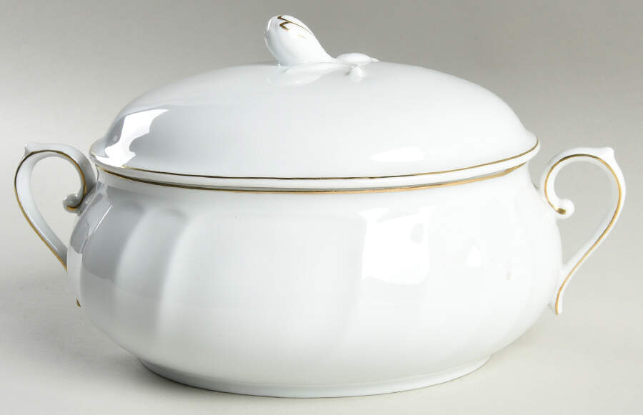 Wedding Band Gold 2 Quart Oval Covered Casserole by Mikasa-1