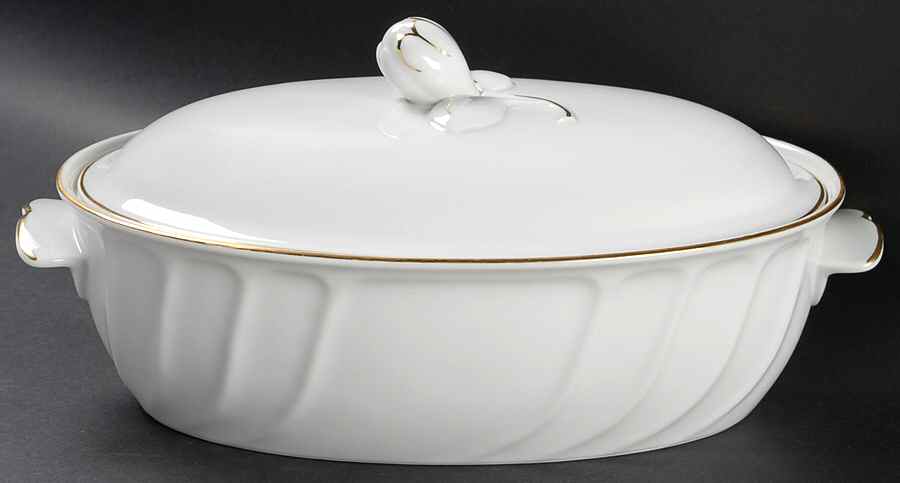 Wedding Band Gold 2 Quart Oval Covered Casserole by Mikasa-1