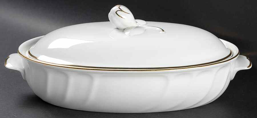 Wedding Band Gold 1 Quart Oval Covered Casserole by Mikasa-1