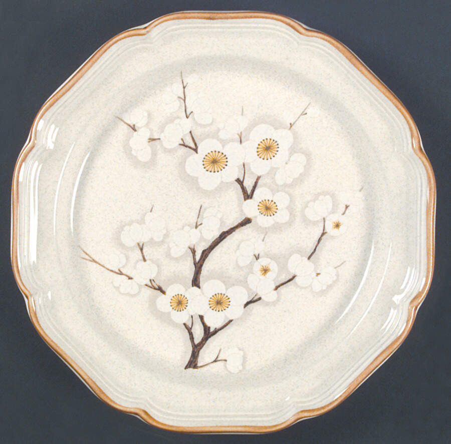 White Petals Dinner Plate by Mikasa-1