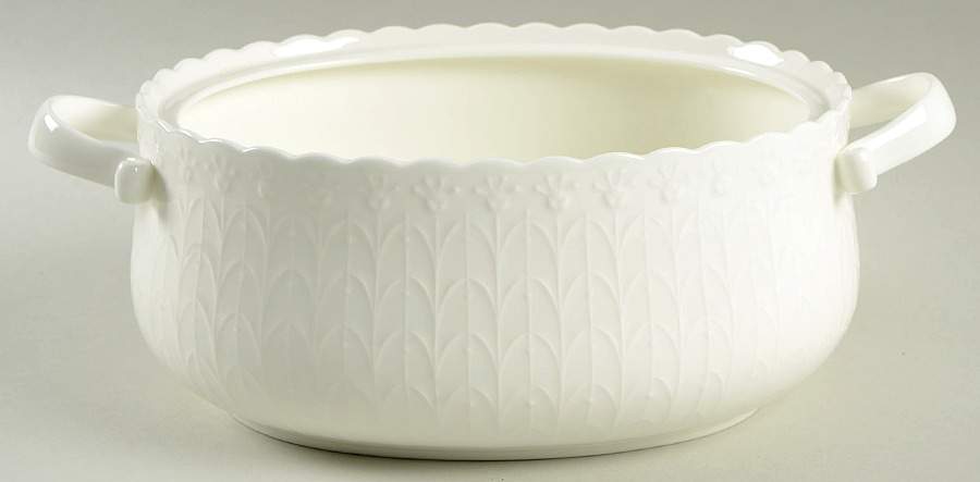 White Silk 2 Quart Oval Covered Casserole No Lid by Mikasa-1