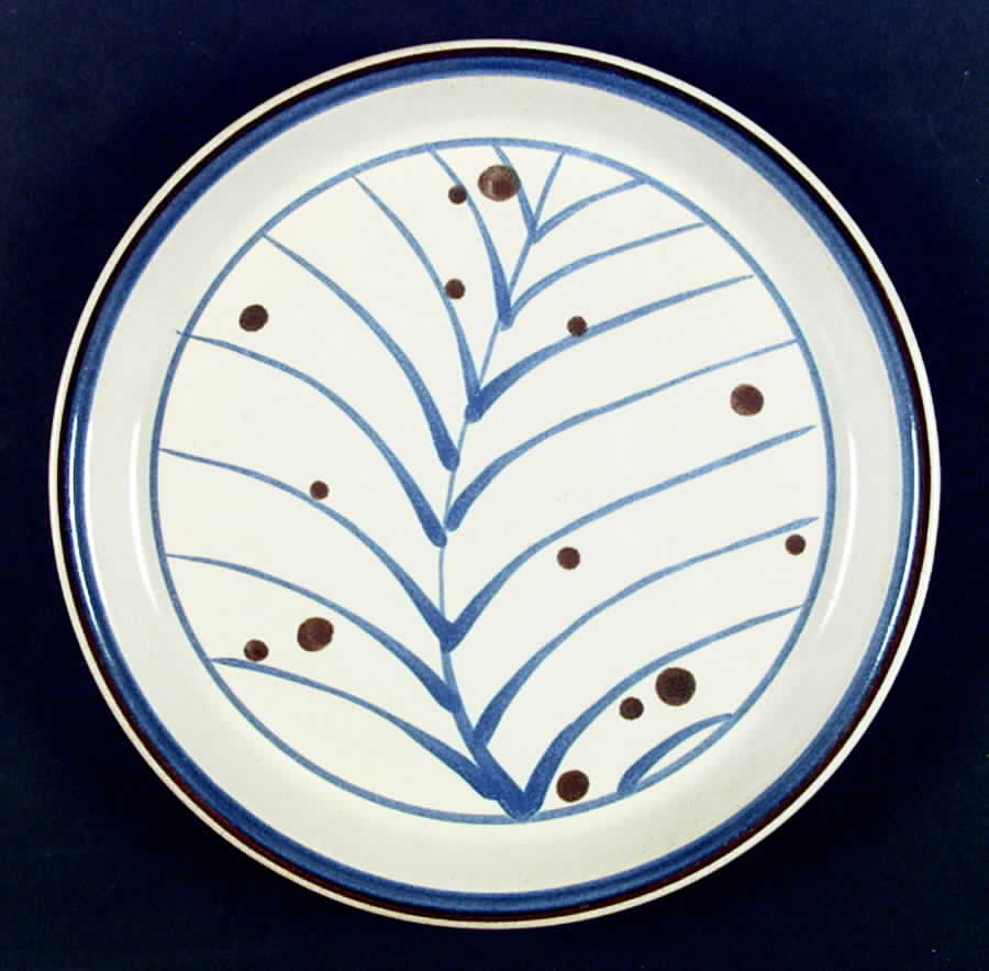 Windblown Dinner Plate by Mikasa-1