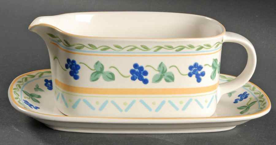 Wine & Roses Gravy Boat & Underplate by Mikasa-1