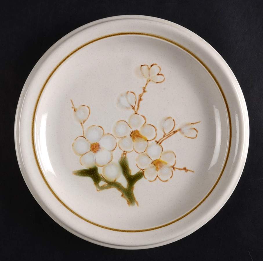 Winter Song Salad Plate by Mikasa-1