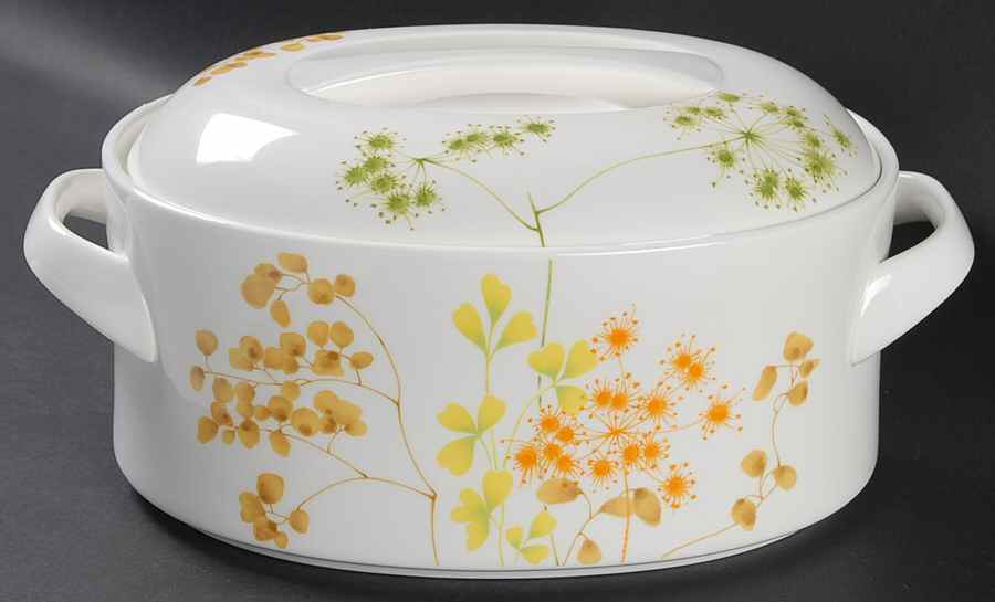 Woodcliff 3 Quart Oval Covered Casserole by Mikasa-1