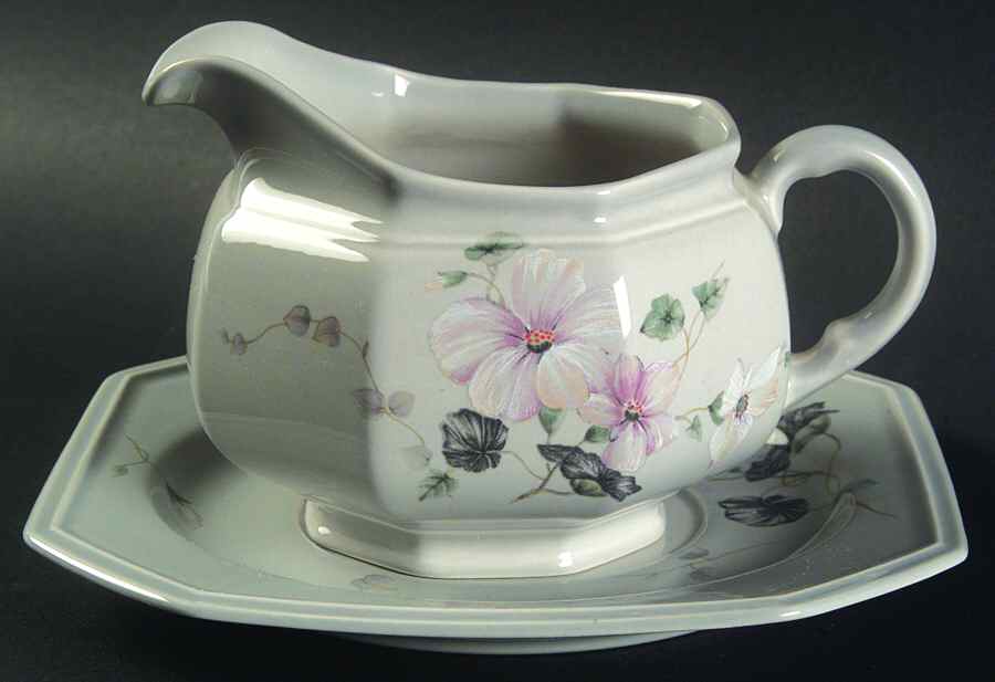 Woodsong Gravy Boat & Underplate by Mikasa-1