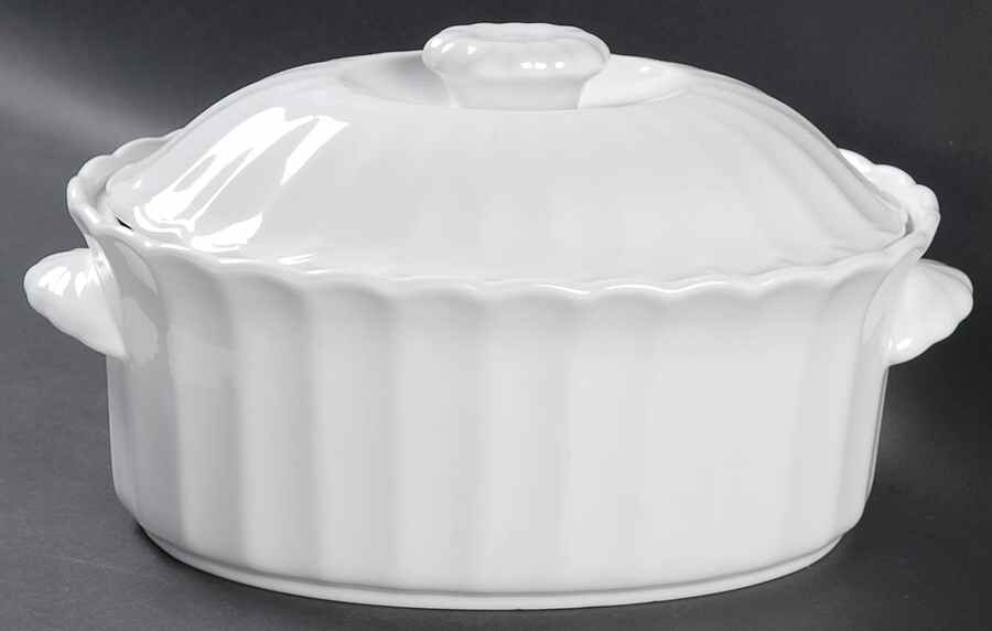 Yardley 1.5 Quart Oval Covered Casserole by Mikasa-1