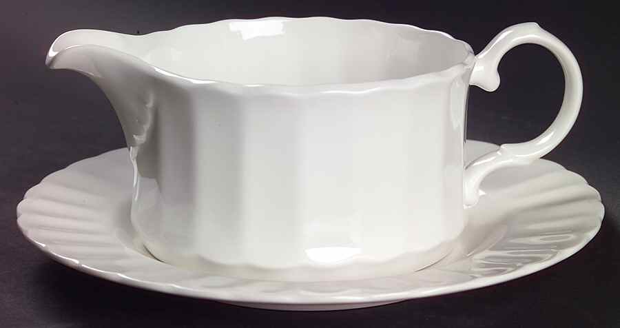 Yardley Round Gravy Boat & Underplate (Salad Plate) by Mikasa-1