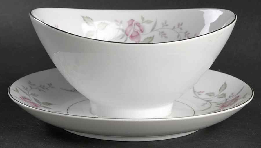 Yours Truly Gravy Boat with Attached Underplate by Mikasa-1