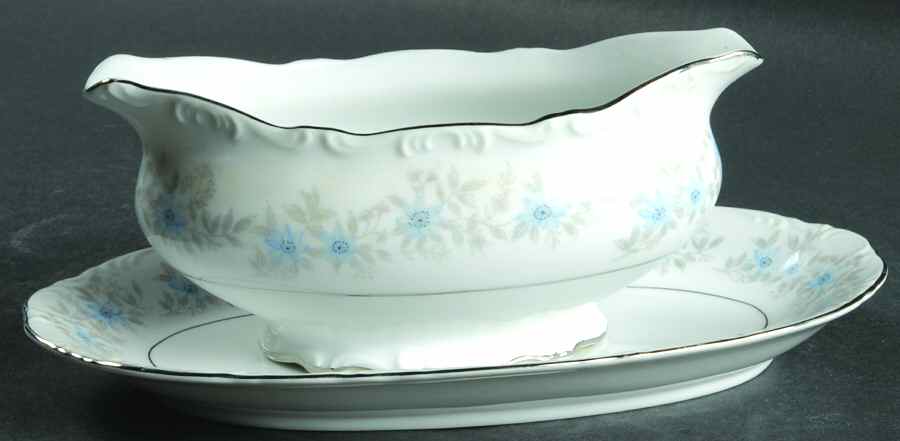 Yvonne Gravy Boat & Underplate by Mikasa-1