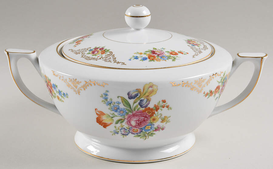 Dresden Round Covered Vegetable by Mikado-1